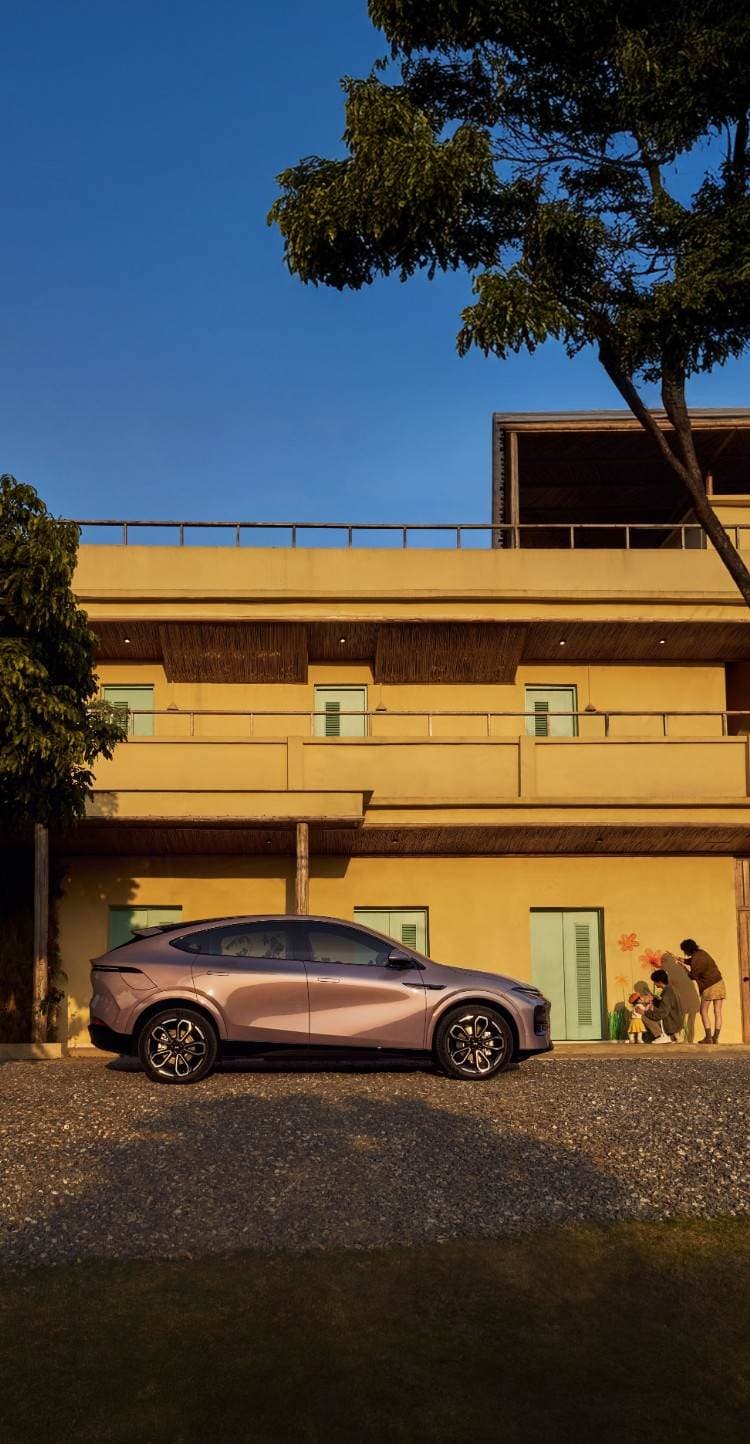 Futuristic Elegance in Motion