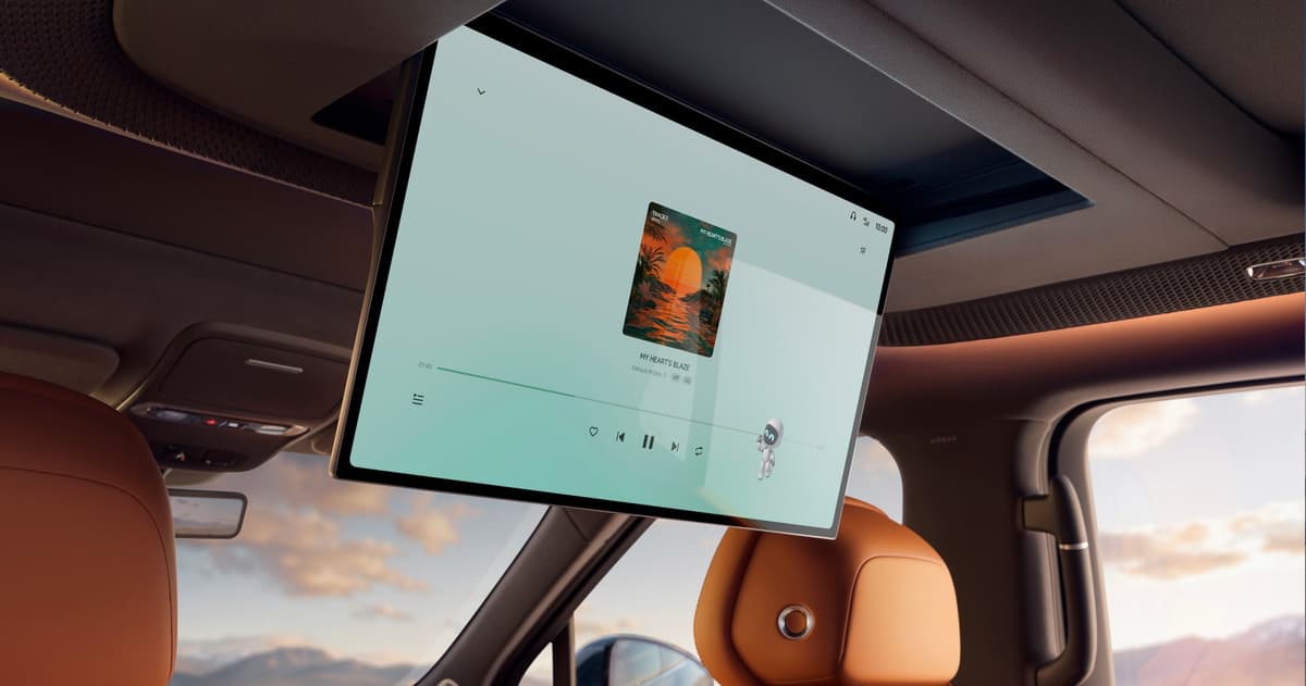 21.4-Inch 3K+ Ceiling-mounted Screen & 8-Inch CNSL Rear Screen