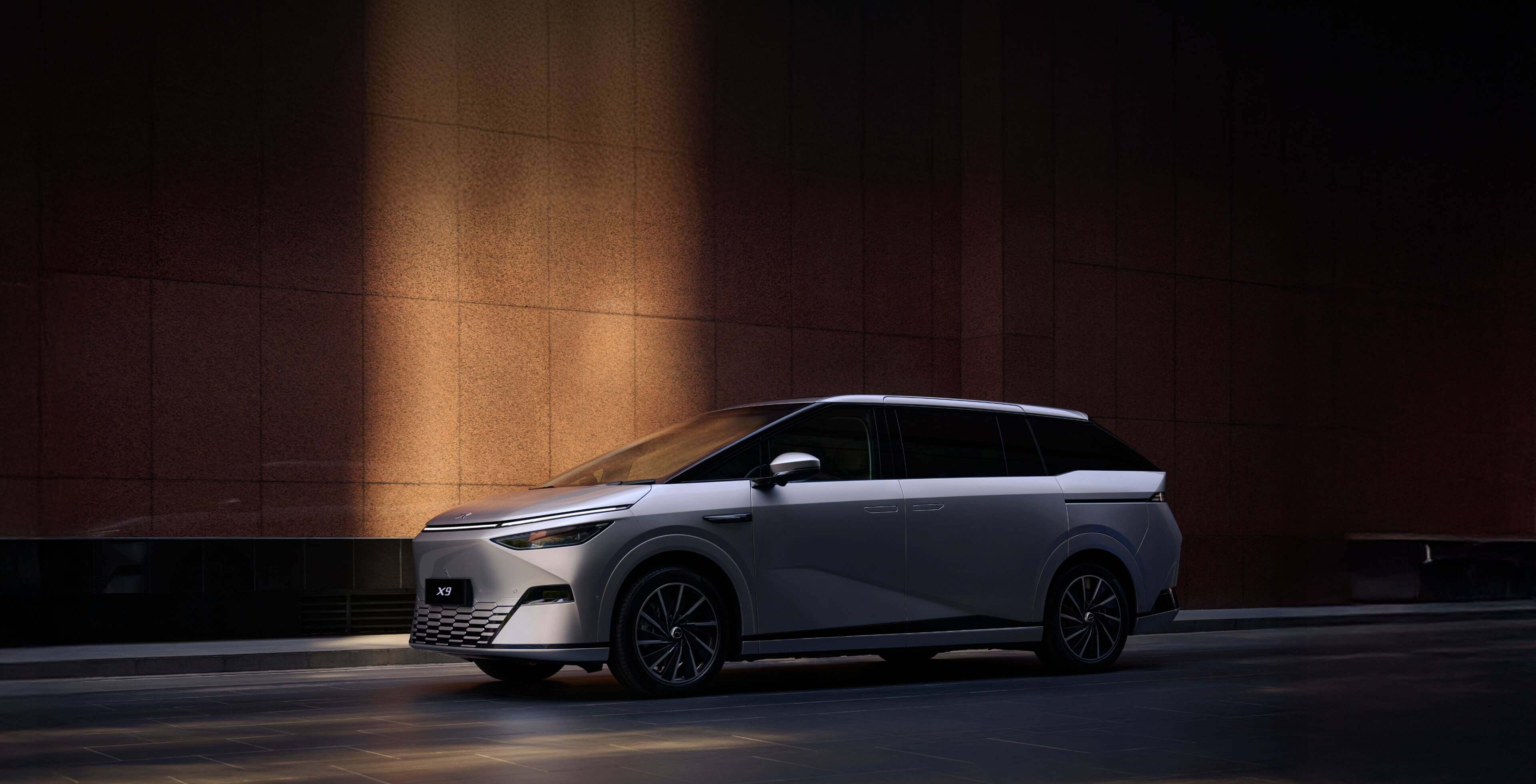 First Flagship MPV Built under SEPA2.0 Architecture More Comfortable than MPVs, More Agile than SUVs