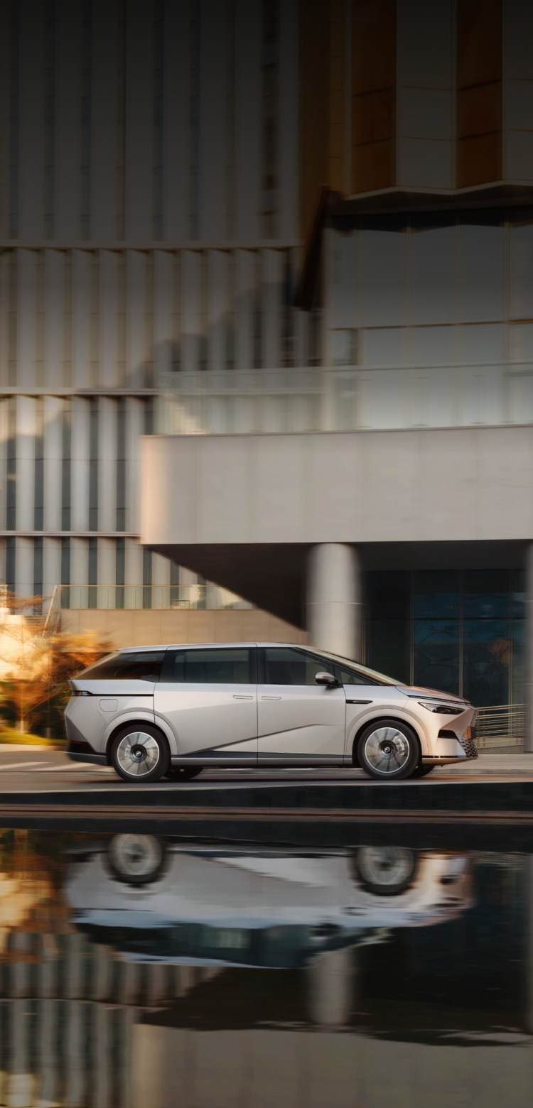 Solid Range, Ideal for Extended Adventures