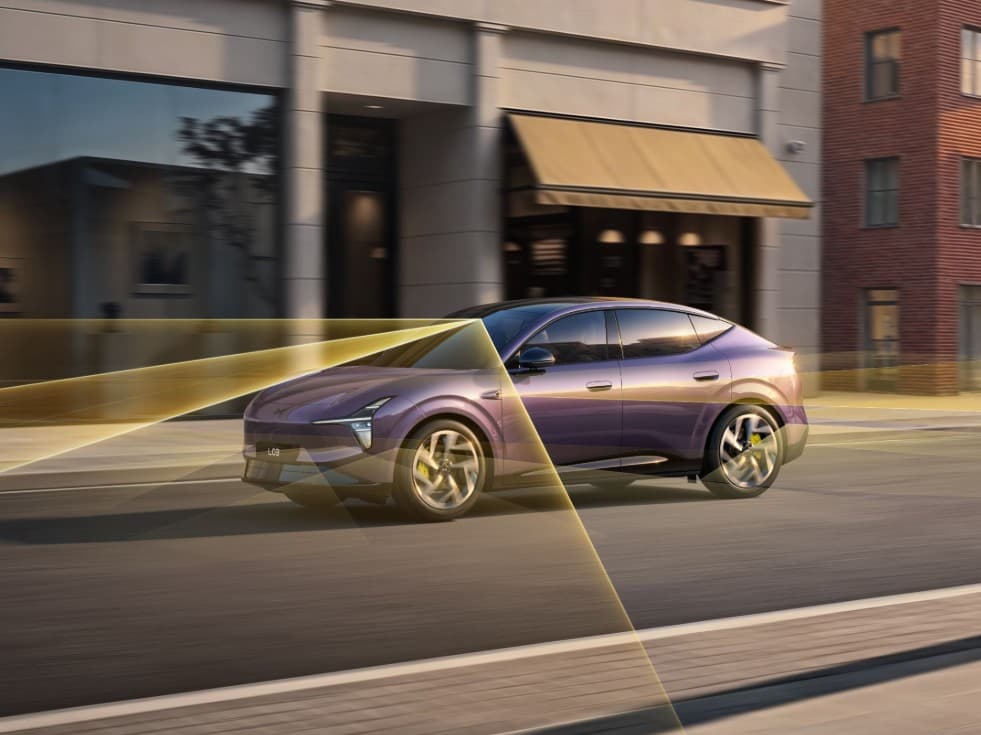 XPILOT Assist Driving