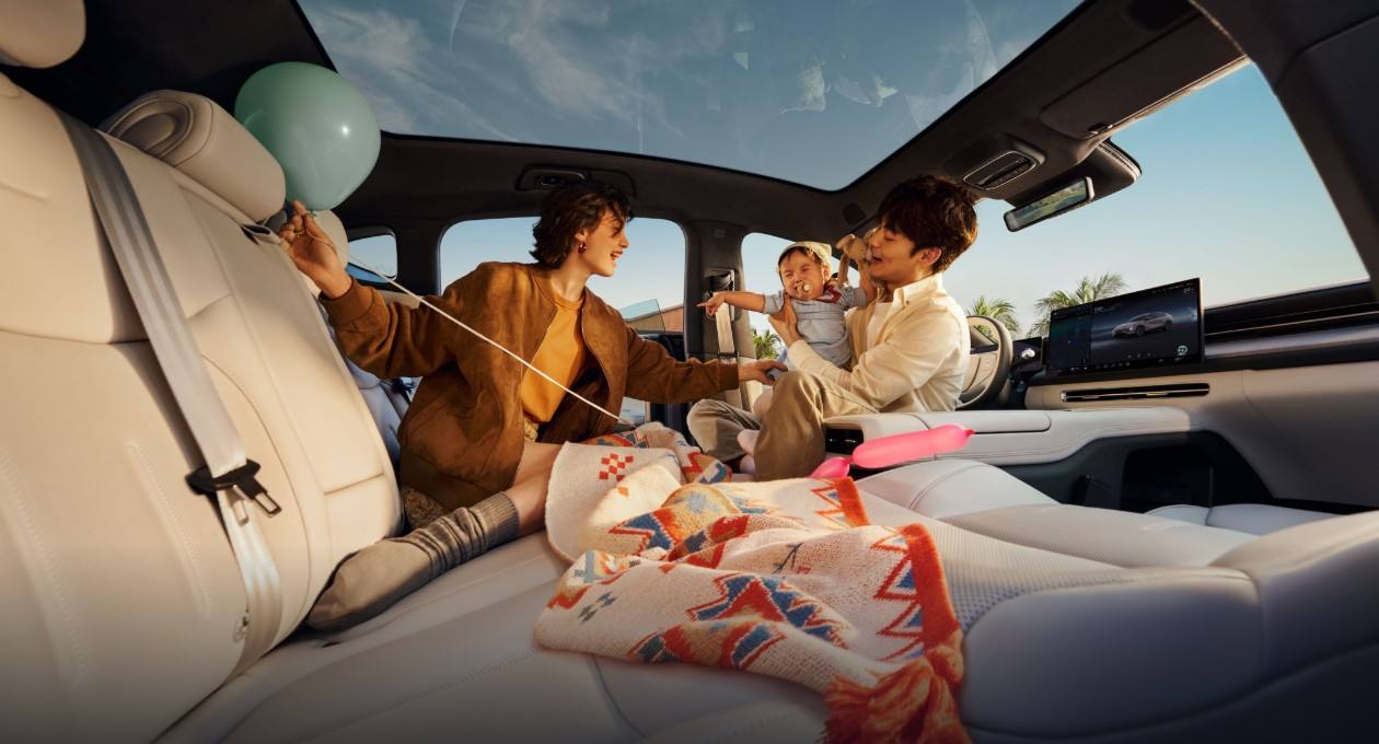 Executive-Class Rear Recline