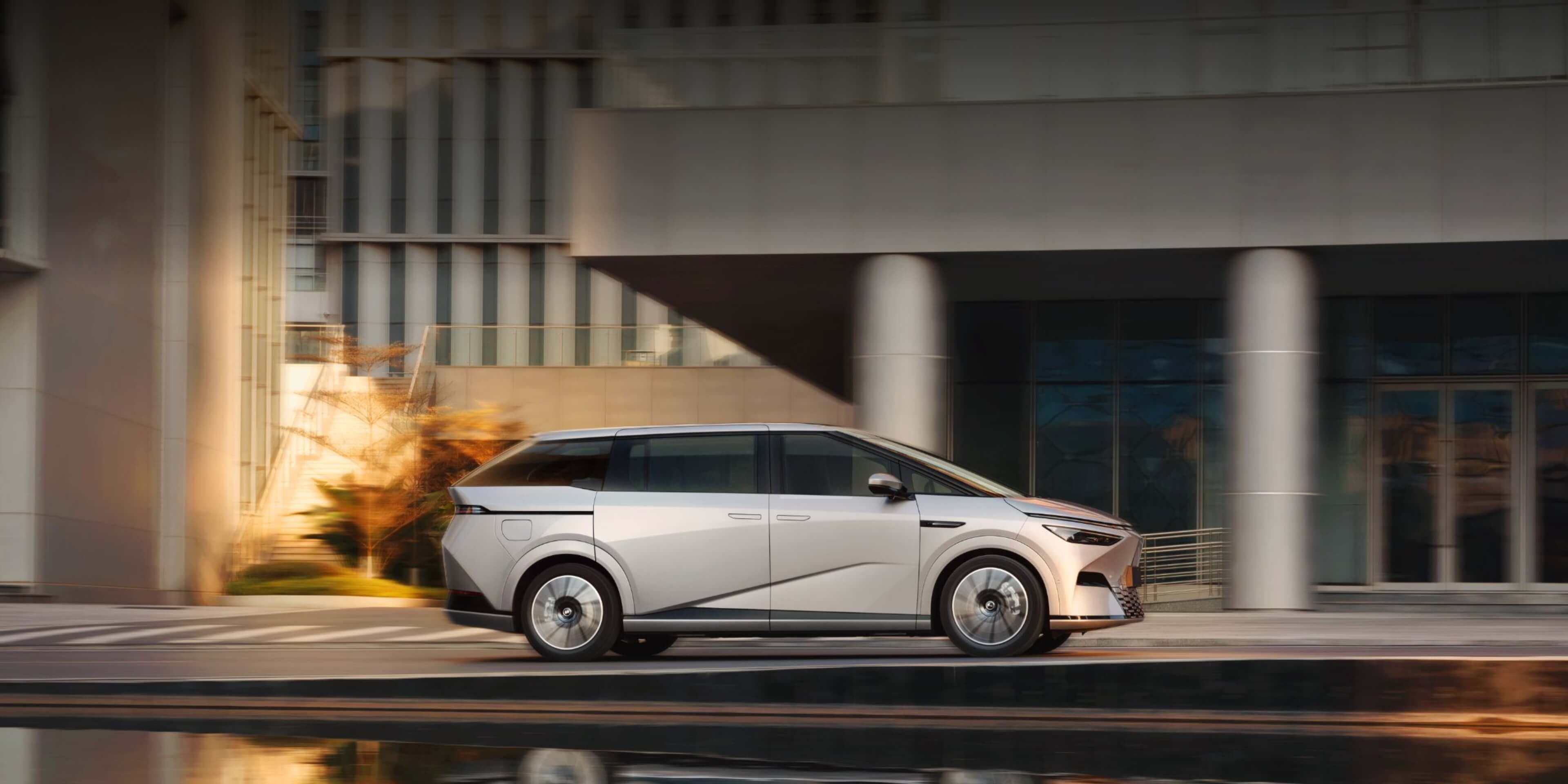 Solid Range, Ideal for Extended Adventures